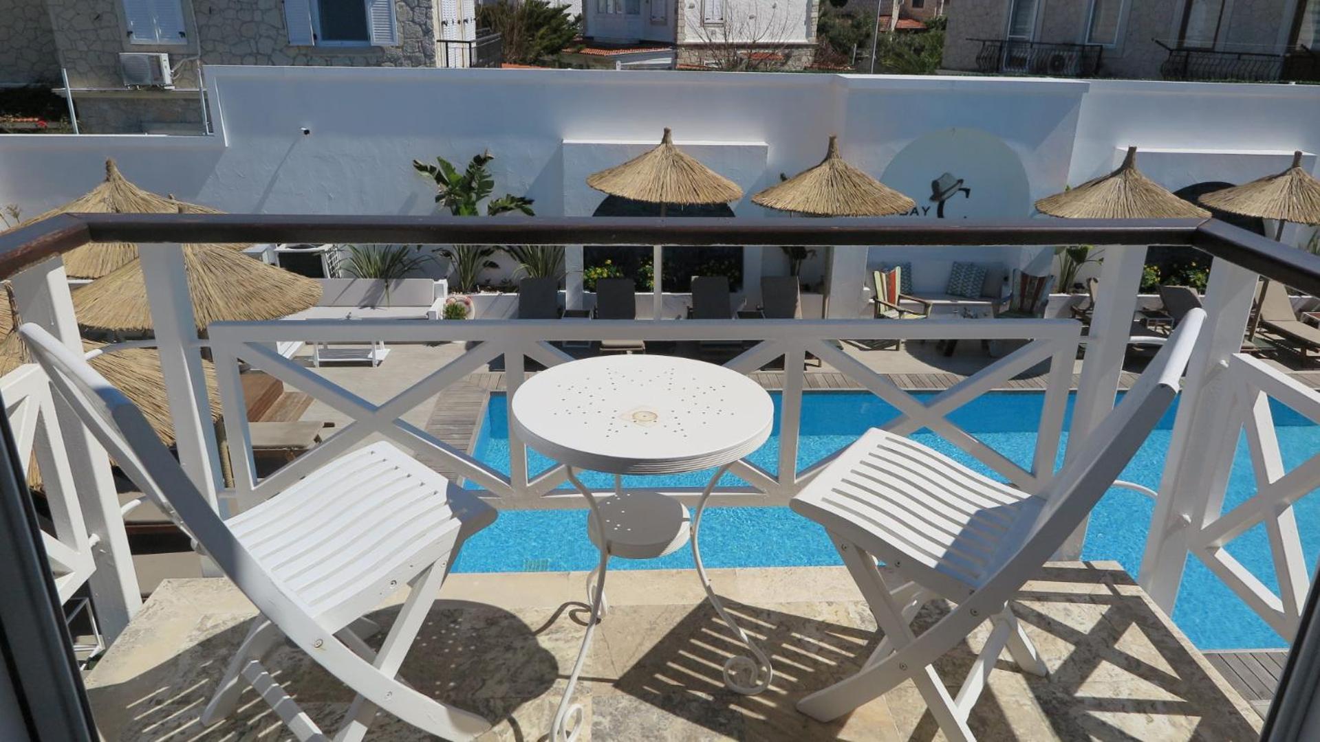 Bay C Hotel อาเลอเจอติ ภายนอก รูปภาพ